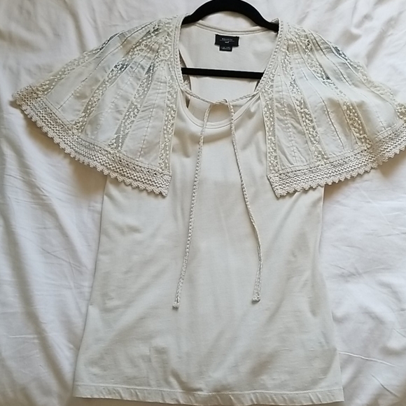Anthropologie crochet sleeve blouse top tee - Picture 3 of 4